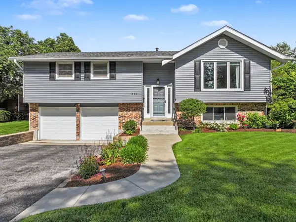 449 S Bennett Avenue, Palatine, IL 60067
