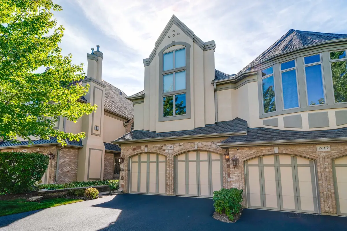 1576 S Kembley Avenue, Palatine, IL 60067 - #1