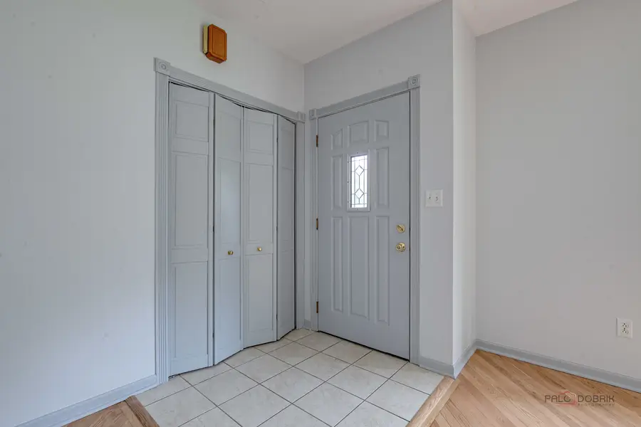 2508 Highland Drive, Lindenhurst, IL 60046 - #3