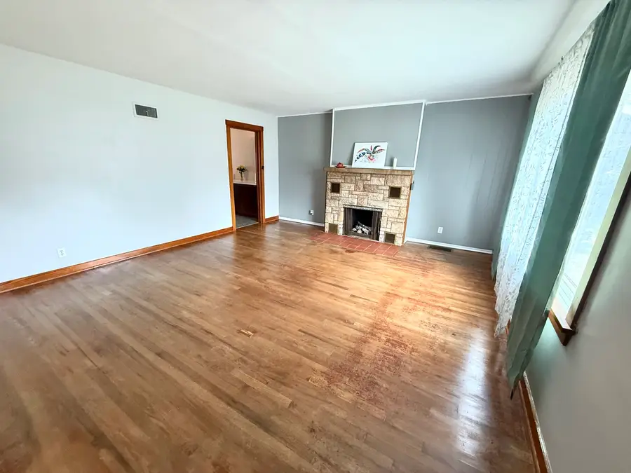 Address Withheld By Seller, Murphysboro, IL 62966 - #3