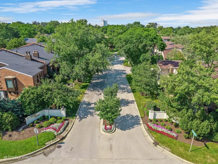19W182 Ginny Lane E #182, Oak Brook, IL 60523 - #2