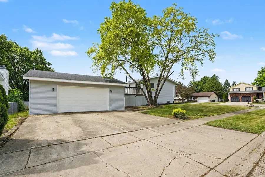 651 Michigan Avenue, South Elgin, IL 60177 - #3