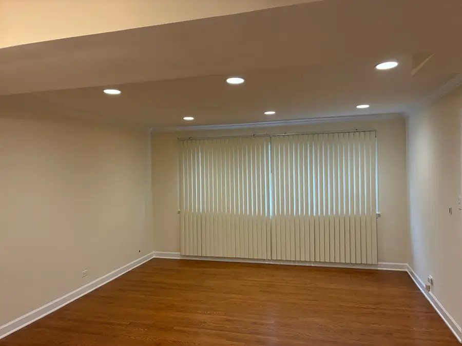 1194 S Kenilworth Avenue #1W, Oak Park, IL 60304 - #3