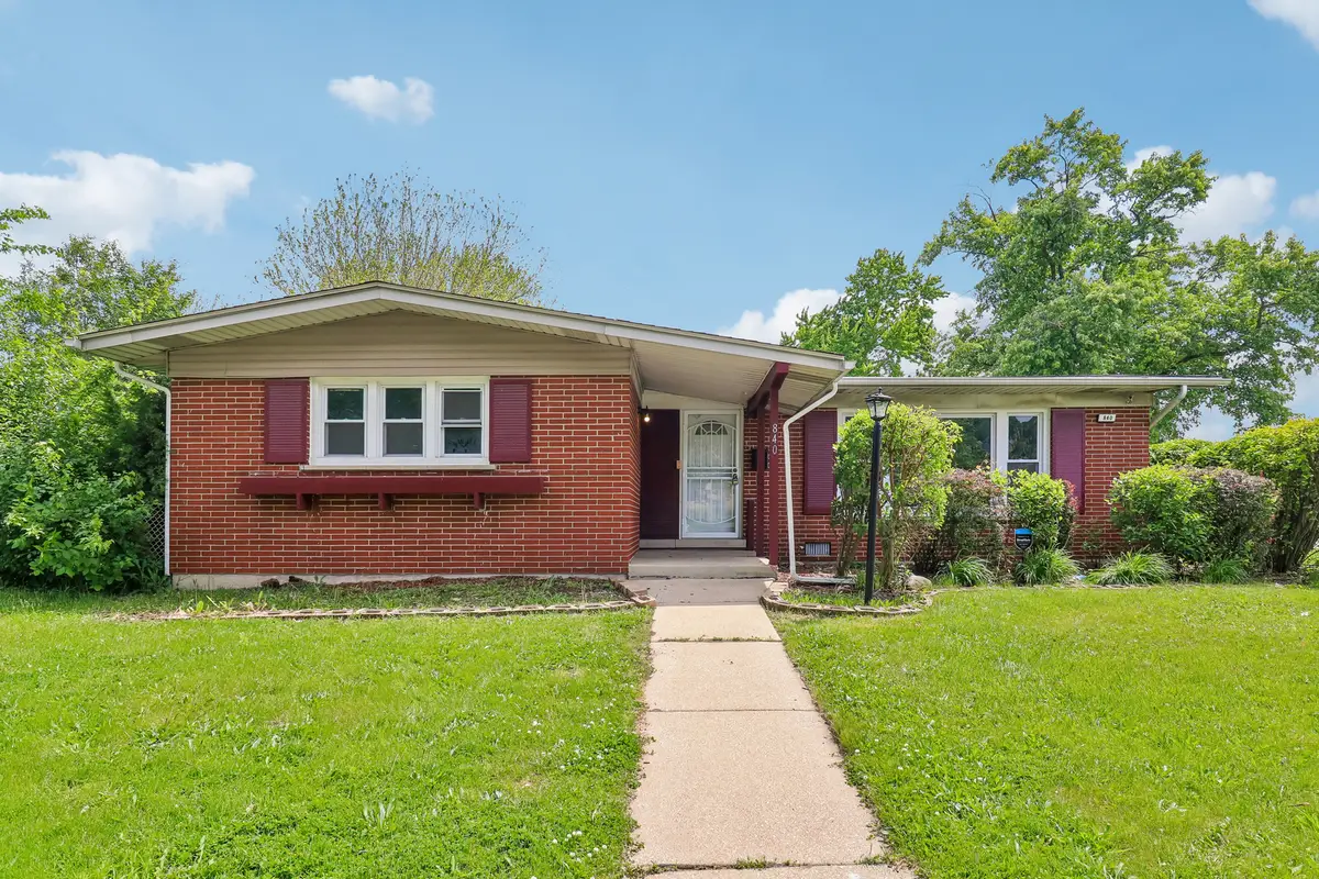 840 W Arquilla Drive, Glenwood, IL 60425 - #1