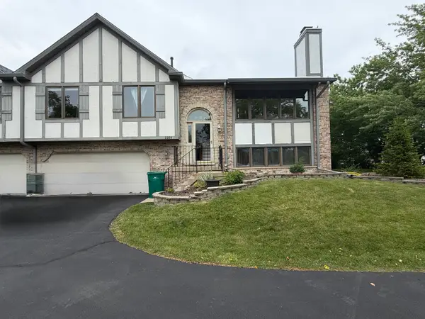 2304 Olde Mill Road, Plainfield, IL 60586