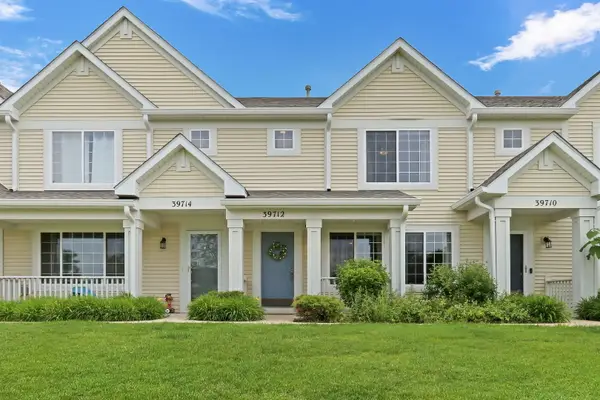 39712 N Warren Lane, Beach Park, IL 60083
