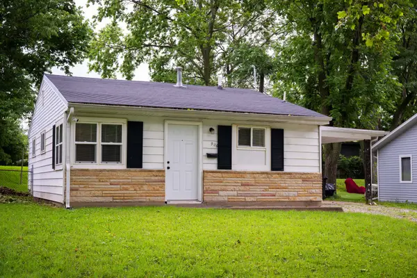 906 N Division Avenue, Urbana, IL 61801