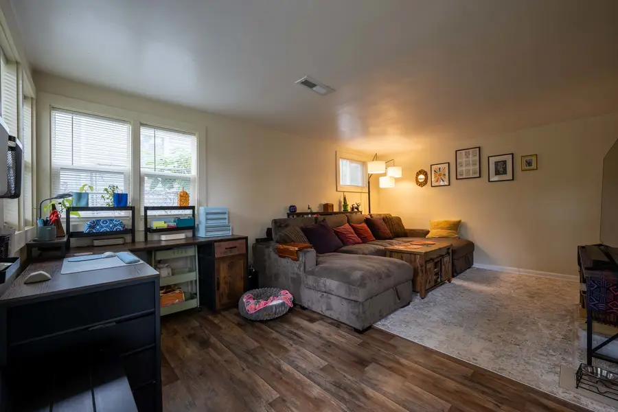 906 N Division Avenue, Urbana, IL 61801 - #3