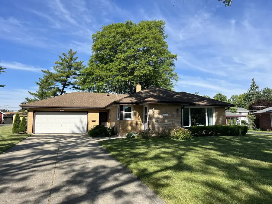 1431 E Emmerson Lane, Mount Prospect, IL 60056 - #3