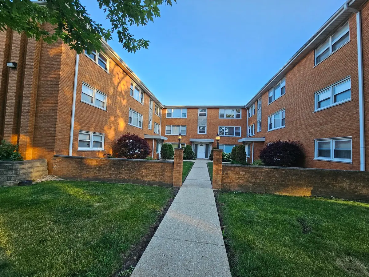 6925 W 64th Place #2f, Chicago, IL 60638 - #1