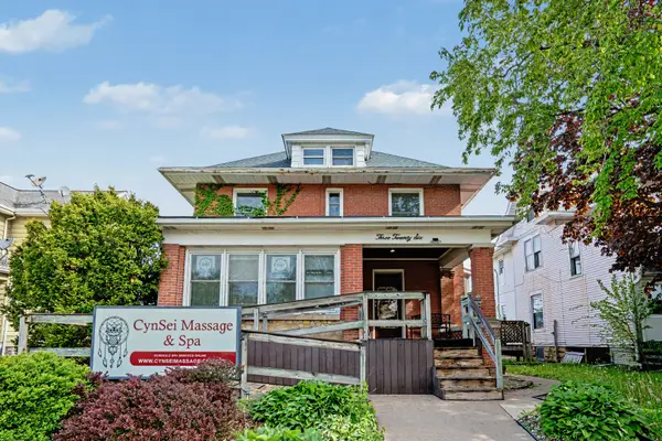 326 3rd Avenue S, Clinton, IA 52732
