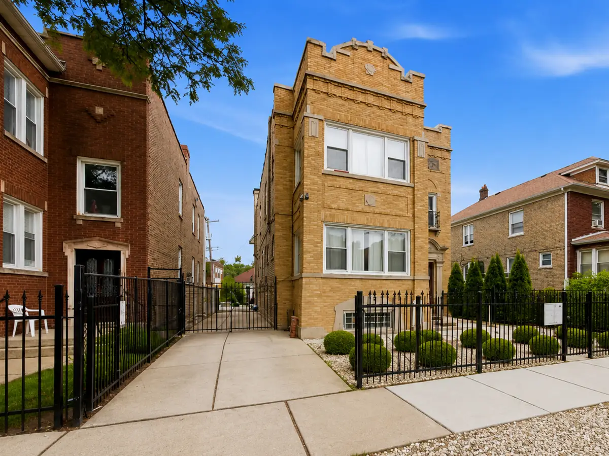 3128 N Keating Avenue E, Chicago, IL 60641 - #1