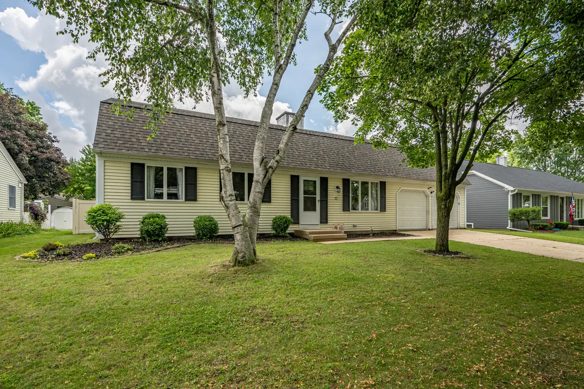 12 Sherwick Road, Oswego, IL 60543 - #1