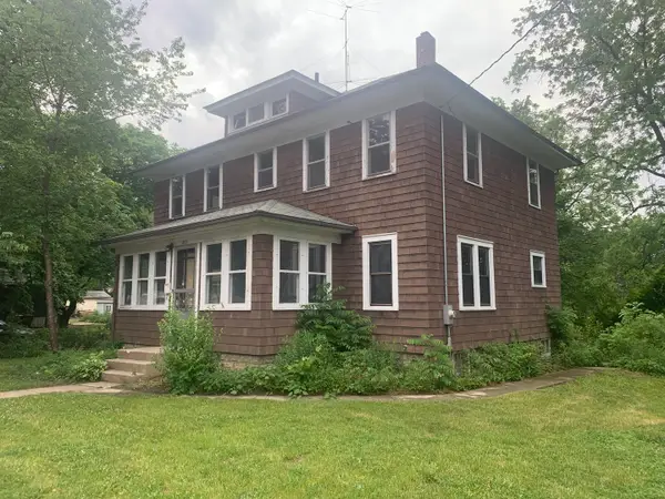 Address Withheld By Seller, Woodstock, IL 60098