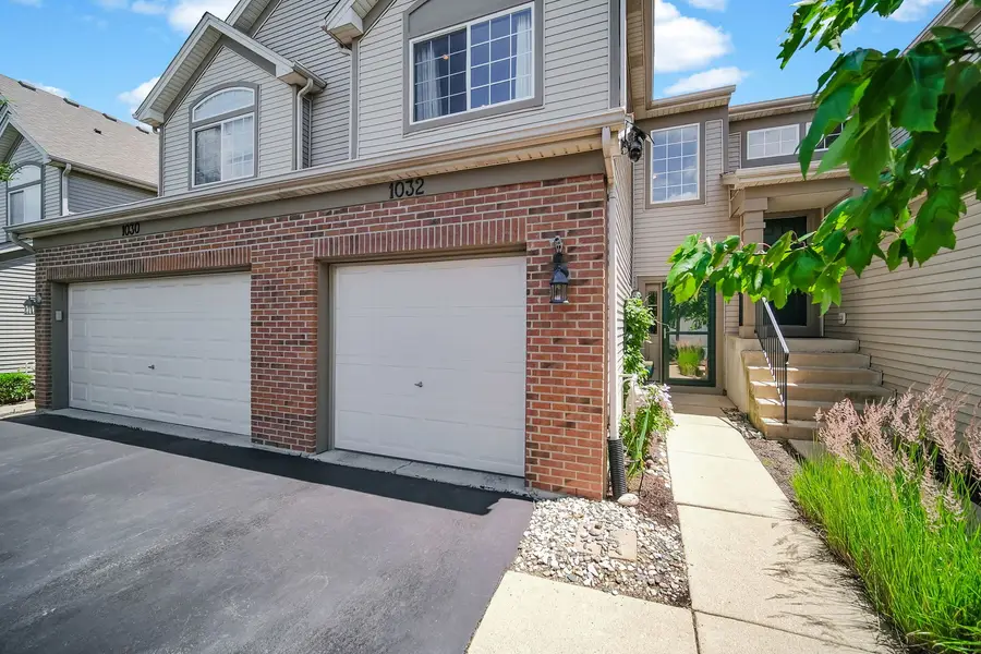 1032 Woodview Court, Aurora, IL 60502 - #2