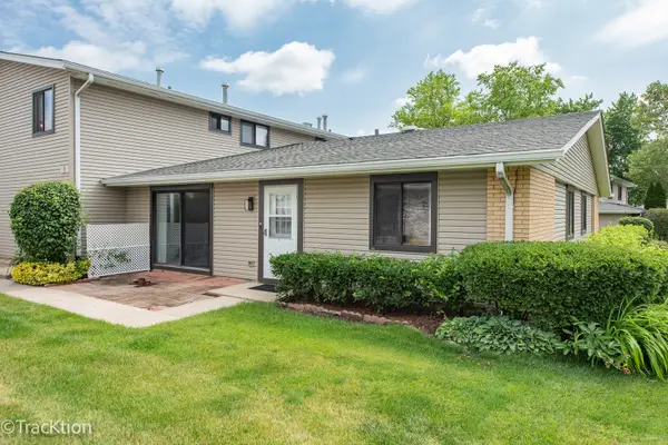 124 Fairlane Court #C, Bloomingdale, IL 60108