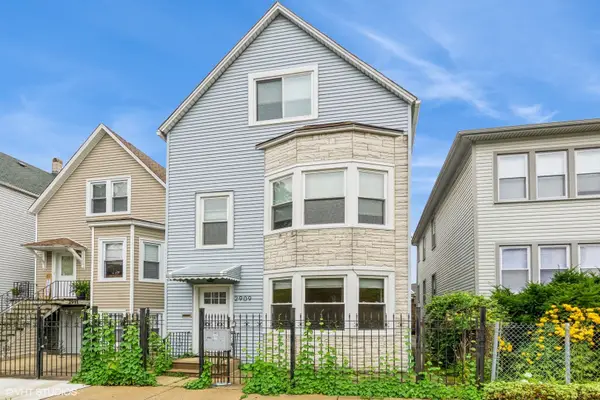 2909 N Ridgeway Avenue, Chicago, IL 60618