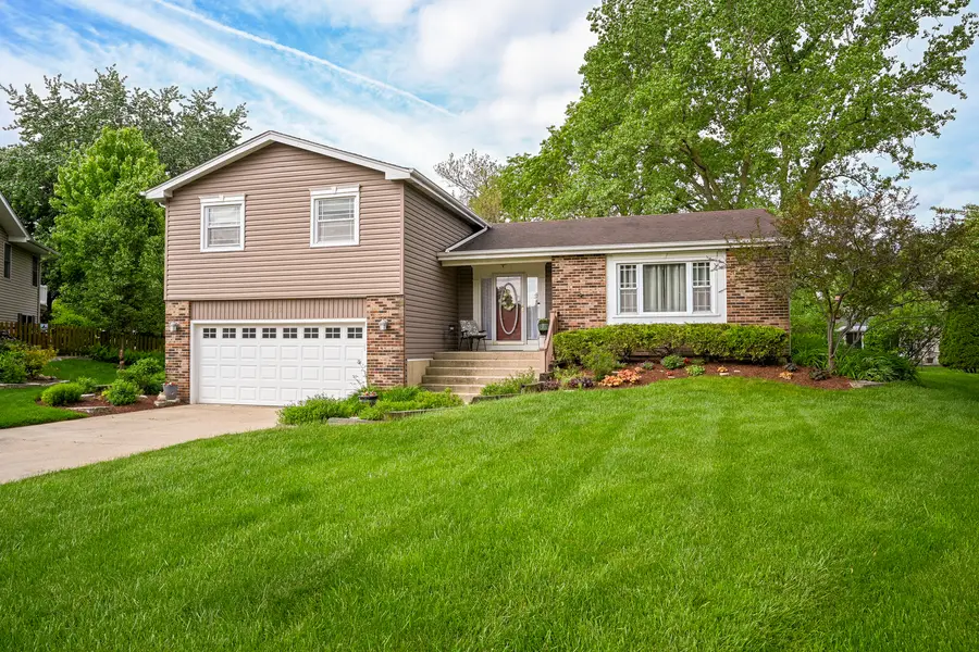 23W311 Edgewood Court, Glen Ellyn, IL 60137 - #2