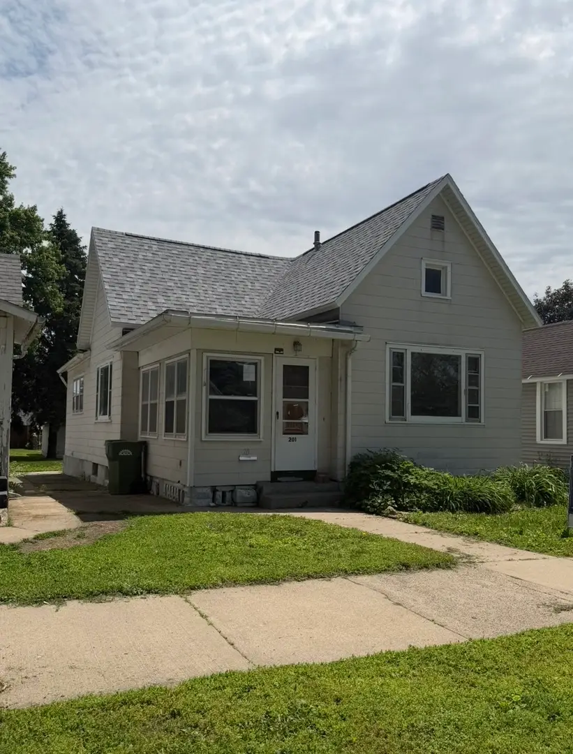 201 Fayette Street, Clinton, IA 52732 - #1