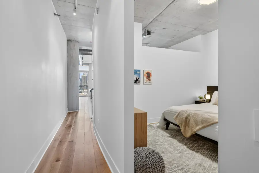 720 N Larrabee Street #1605, Chicago, IL 60654 - #3