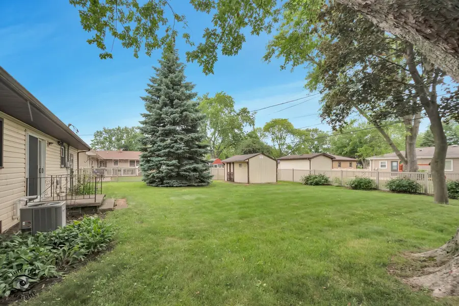 520 Evergreen Lane, Bradley, IL 60915 - #3