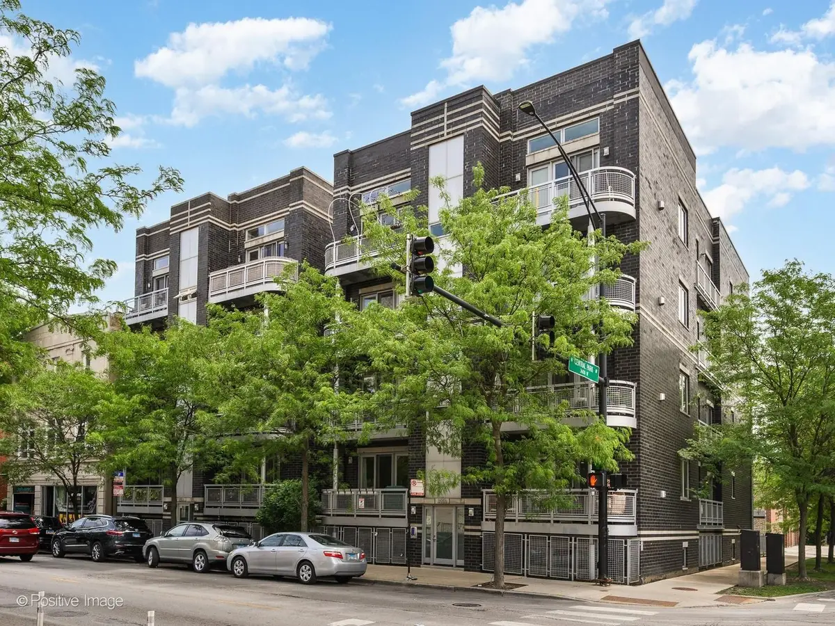 3559 W Montrose Avenue #1W, Chicago, IL 60618 - #1