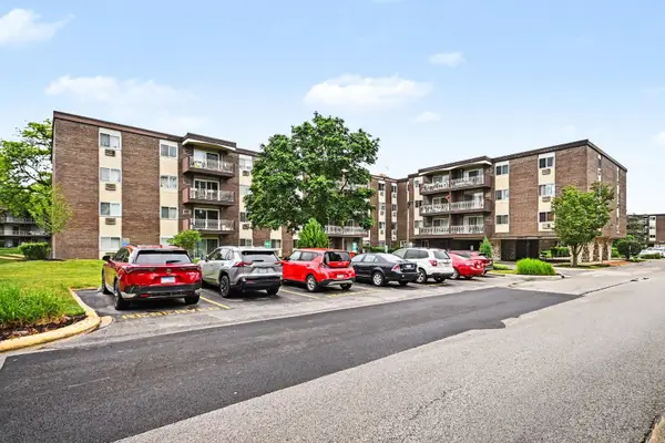 1311 S Finley Road #317, Lombard, IL 60148