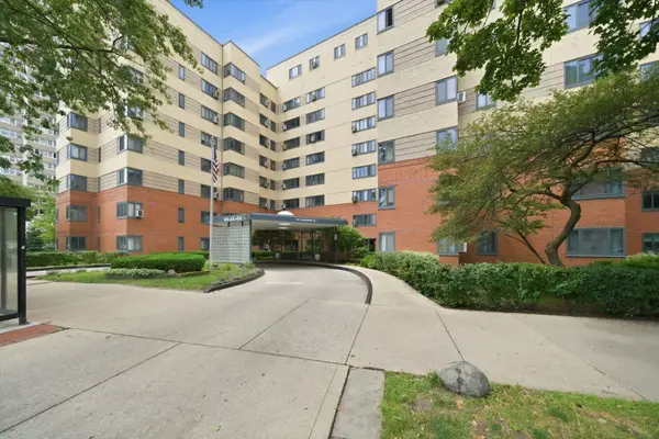 5044 N Marine Drive #A7, Chicago, IL 60640