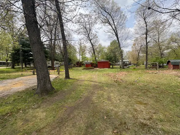 8/50&51 Woodhaven, Sublette, IL 61367