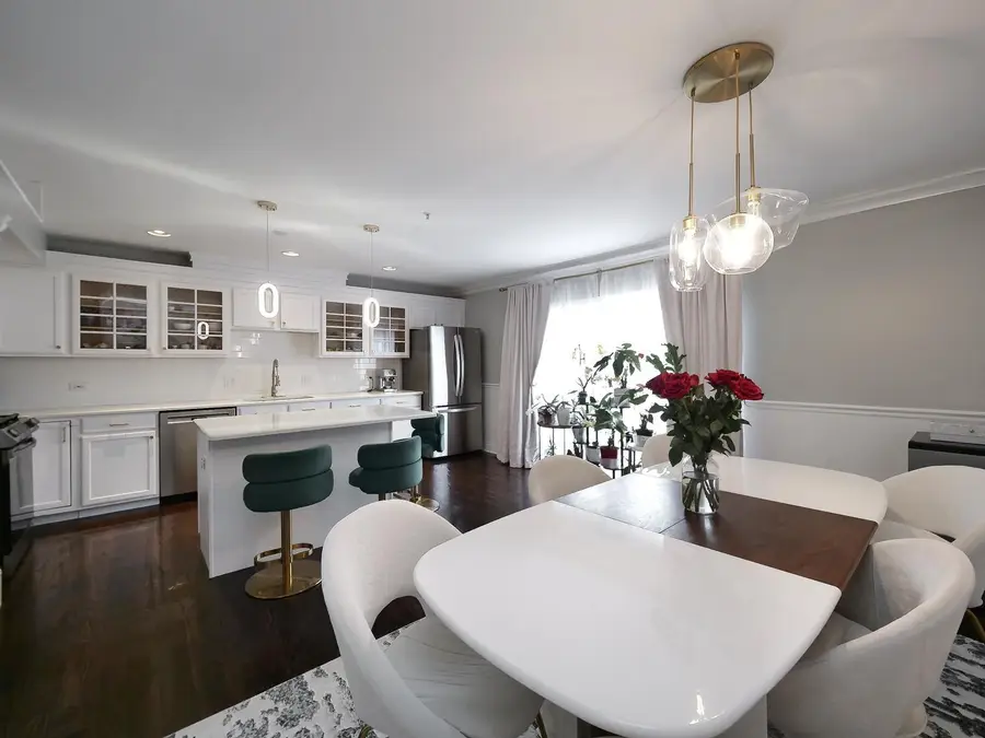 1615 Fox Run Drive, Arlington Heights, IL 60004 - #2