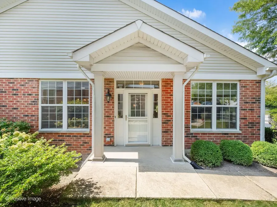 134 Chestnut Hills Circle, Burr Ridge, IL 60527 - #2