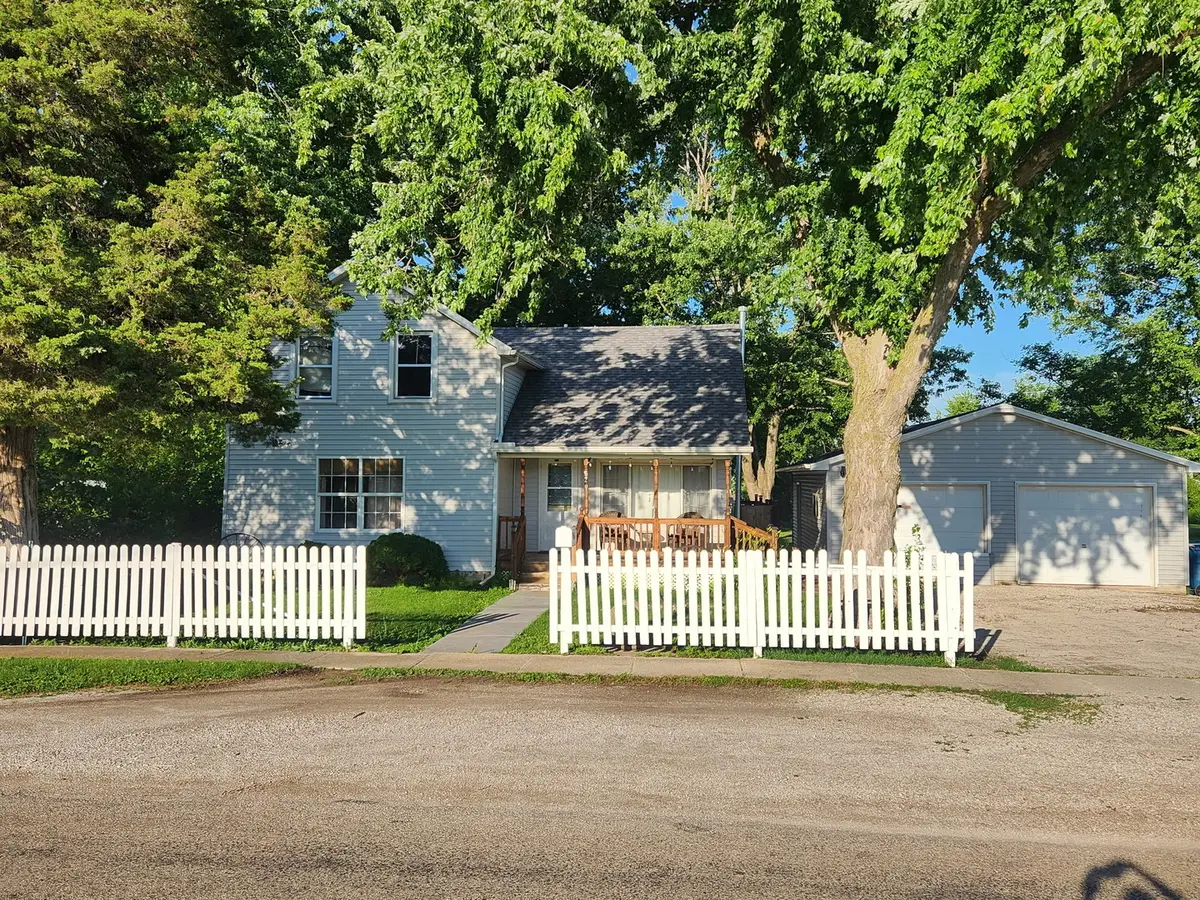 829 Oak Street, Minonk, IL 61760 - #1