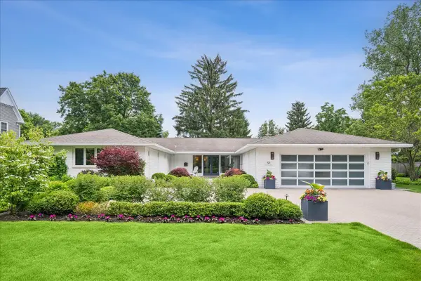 920 Pine Tree Lane, Winnetka, IL 60093