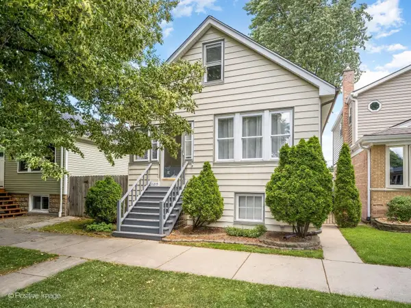 11215 S Sawyer Avenue, Chicago, IL 60655