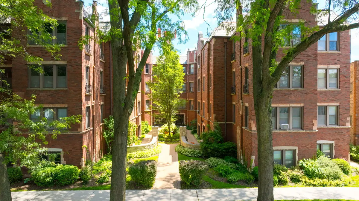 6751 N Artesian Avenue #1C, Chicago, IL 60645 - #1