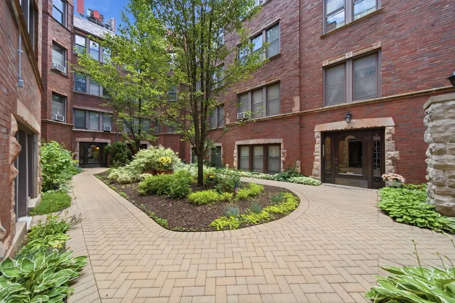 6751 N Artesian Avenue #1C, Chicago, IL 60645 - #3