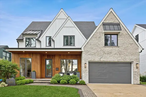 835 S Cambridge Avenue, Elmhurst, IL 60126