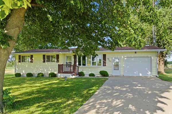 3447 Hilldale Drive, Freeport, IL 61032