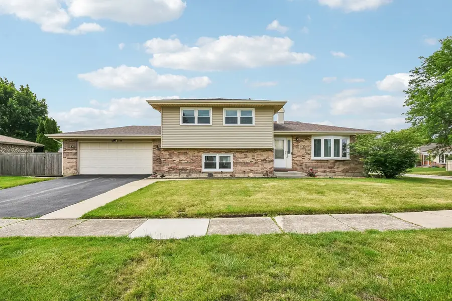410 Flint Trail, Carol Stream, IL 60188 - #3