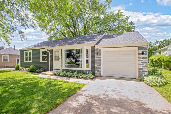 610 S 2nd Street, West Dundee, IL 60118