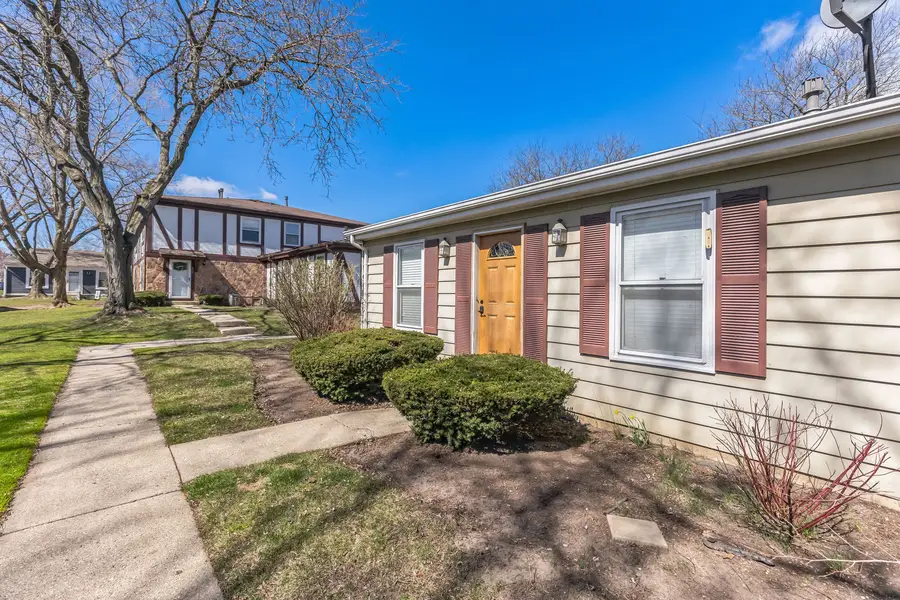 307 Farmington Lane, Vernon Hills, IL 60061 - #3