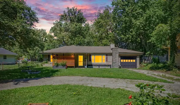 609 S Western Avenue, Champaign, IL 61821