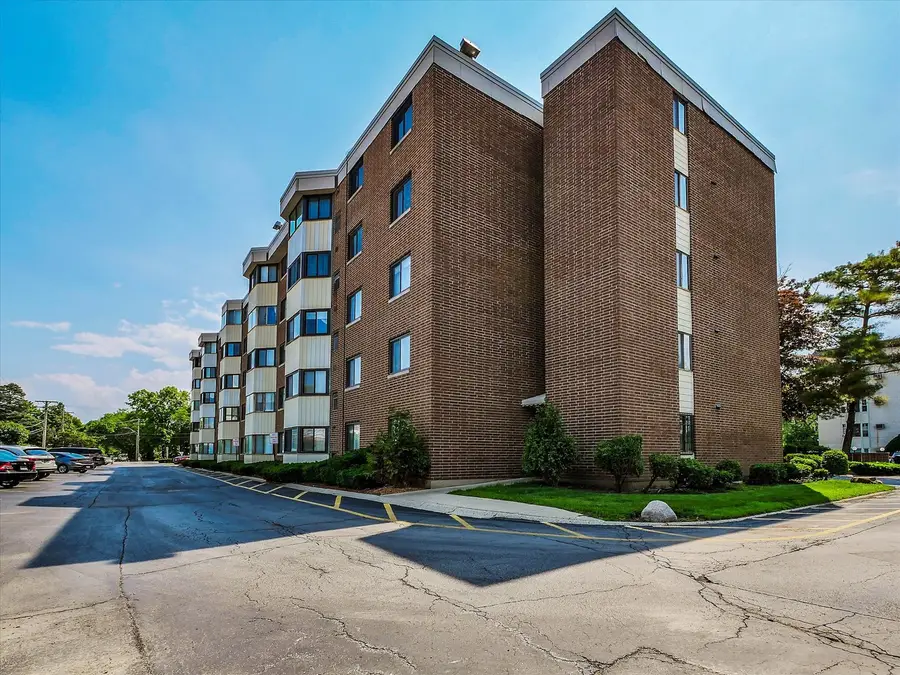 5500 Lincoln Avenue #414E, Morton Grove, IL 60053 - #2