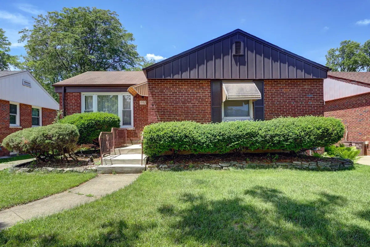 1552 Manchester Avenue, Westchester, IL 60154 - #1