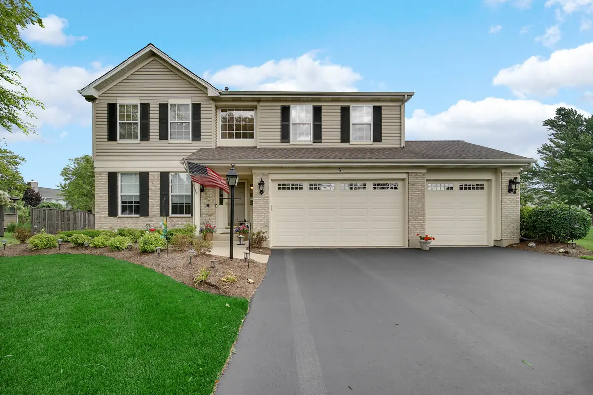 6 Yorkshire Court, Algonquin, IL 60102 - #1