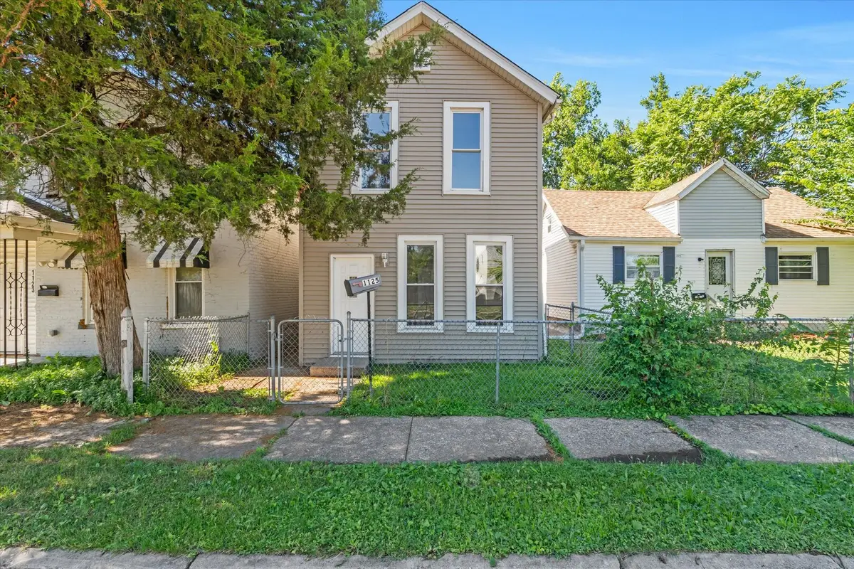 1125 W 5th Street, Davenport, IA 52802 - #1