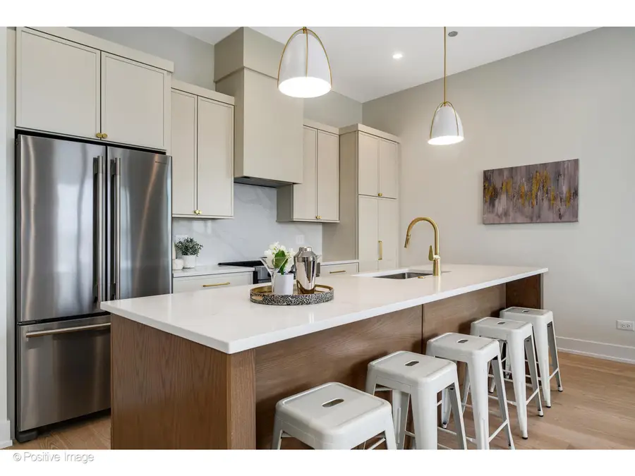 5340 N Lincoln Avenue #201, Chicago, IL 60625 - #3