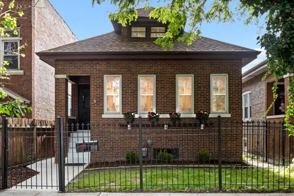Address Withheld By Seller, Chicago, IL 60641