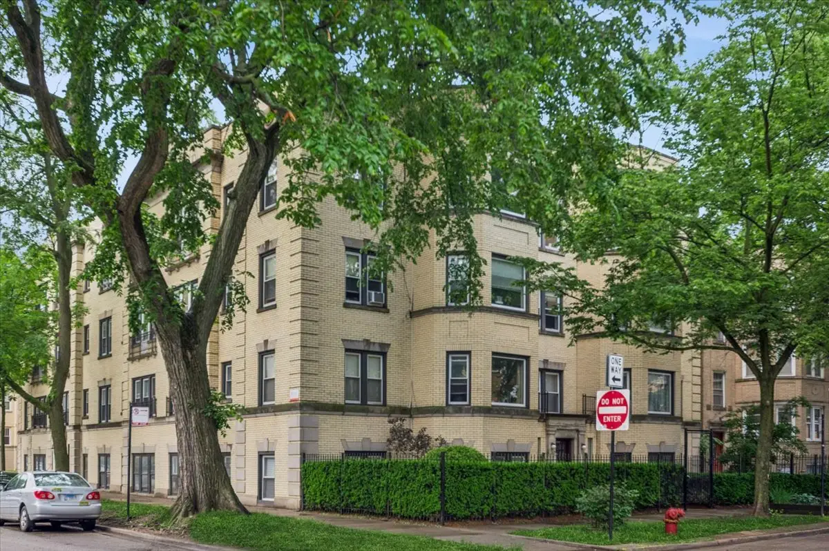 6454 N Damen Avenue #2, Chicago, IL 60645 - #1