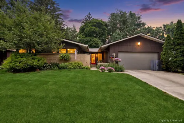 125 N Park Boulevard, Glen Ellyn, IL 60137
